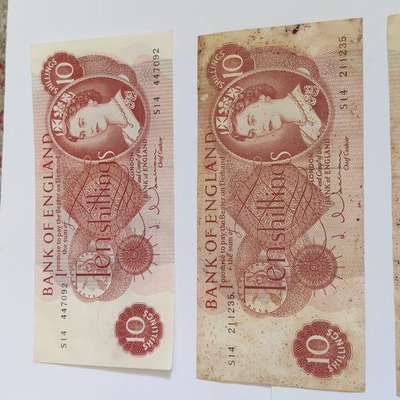 X3 Vntge Queen Elizabeth Ten Shillings Collectible Rare - Picture 6 of 7